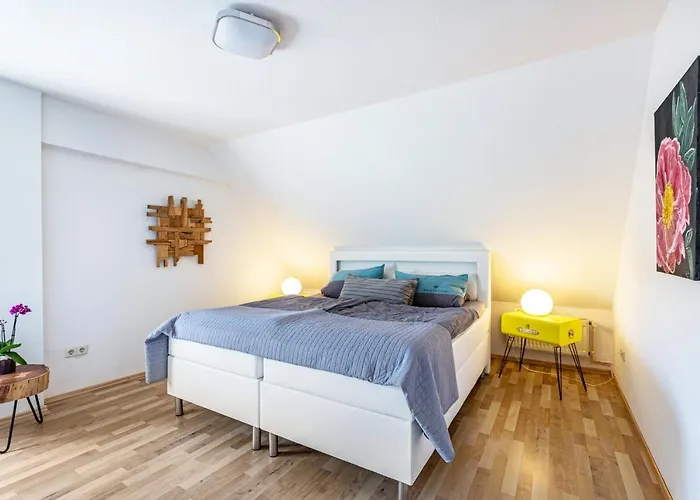 Blumenhaus-apartment דירה פרידריכשטאדט